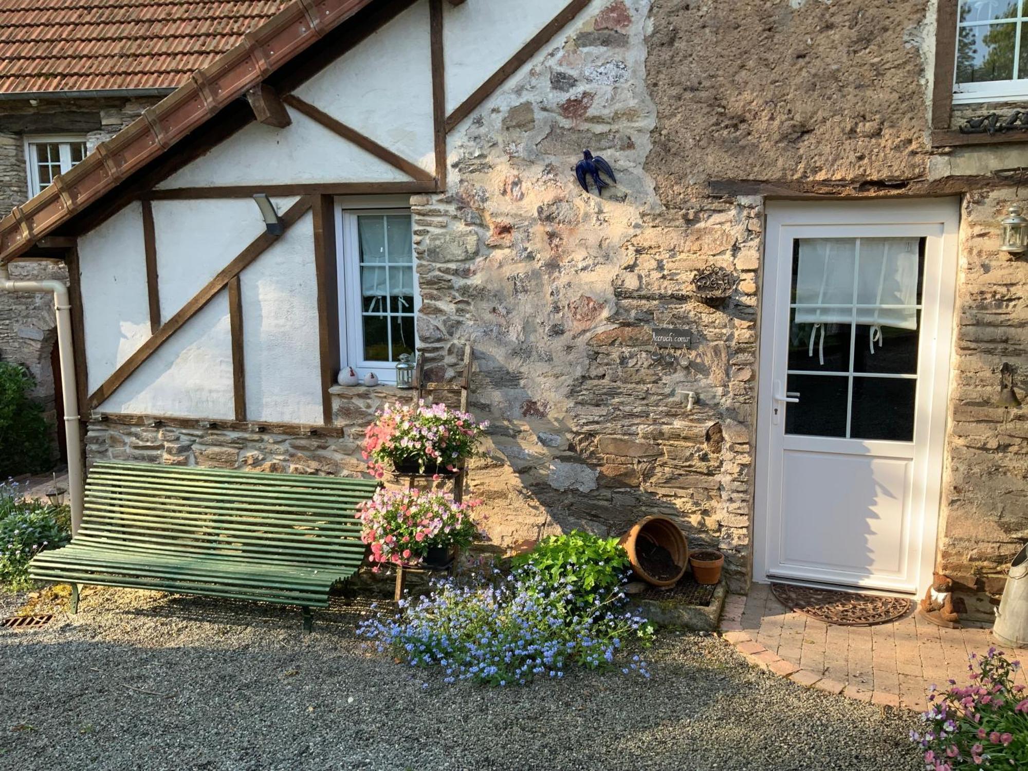 Le Moulin De La Castellerie Moon-sur-Elle Exterior foto