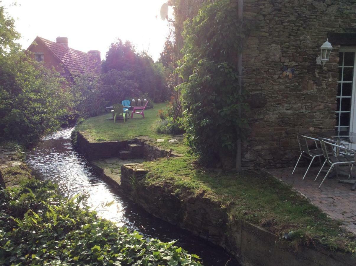 Le Moulin De La Castellerie Moon-sur-Elle Exterior foto